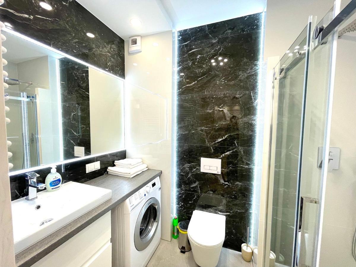 Apartament Superior Blue Przy Plazy- Free Pool, Saunas, Jacuzzi, Fitness, Salzgrotte Kolobrzeg Exterior photo